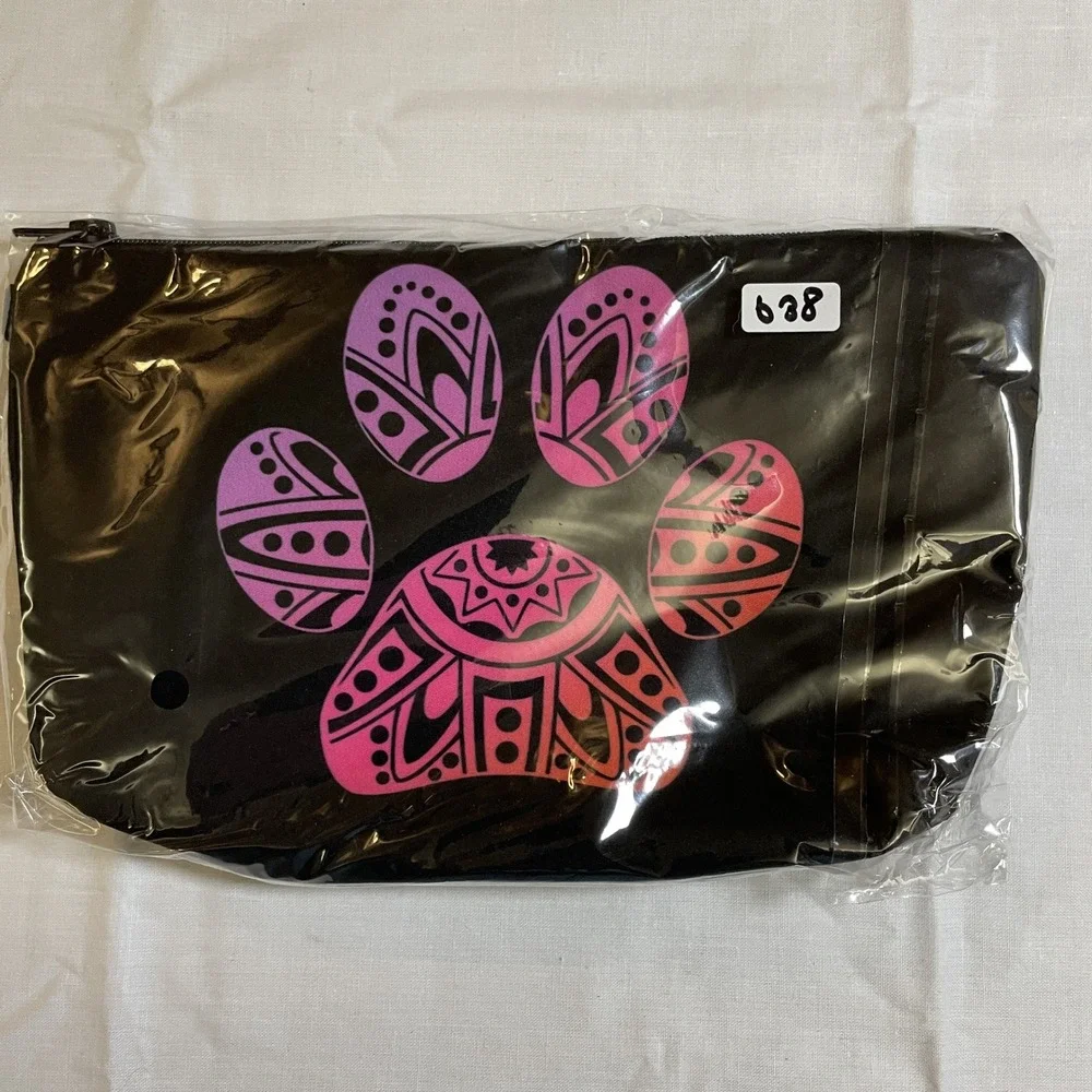 The Pouch Cosmetic Bag Womens OS Black NWT Paw Print Mandala Travel Makeup Case